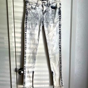 Grayish Cream Acid Wash Studded Jeans